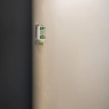 Eee Hotel